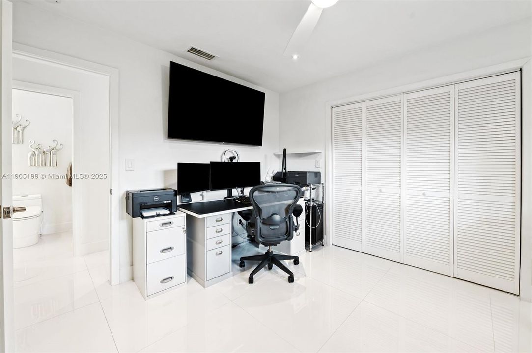 Activo con contrato: $1,625,000 (3 camas, 2 baños, 1854 Pies cuadrados)