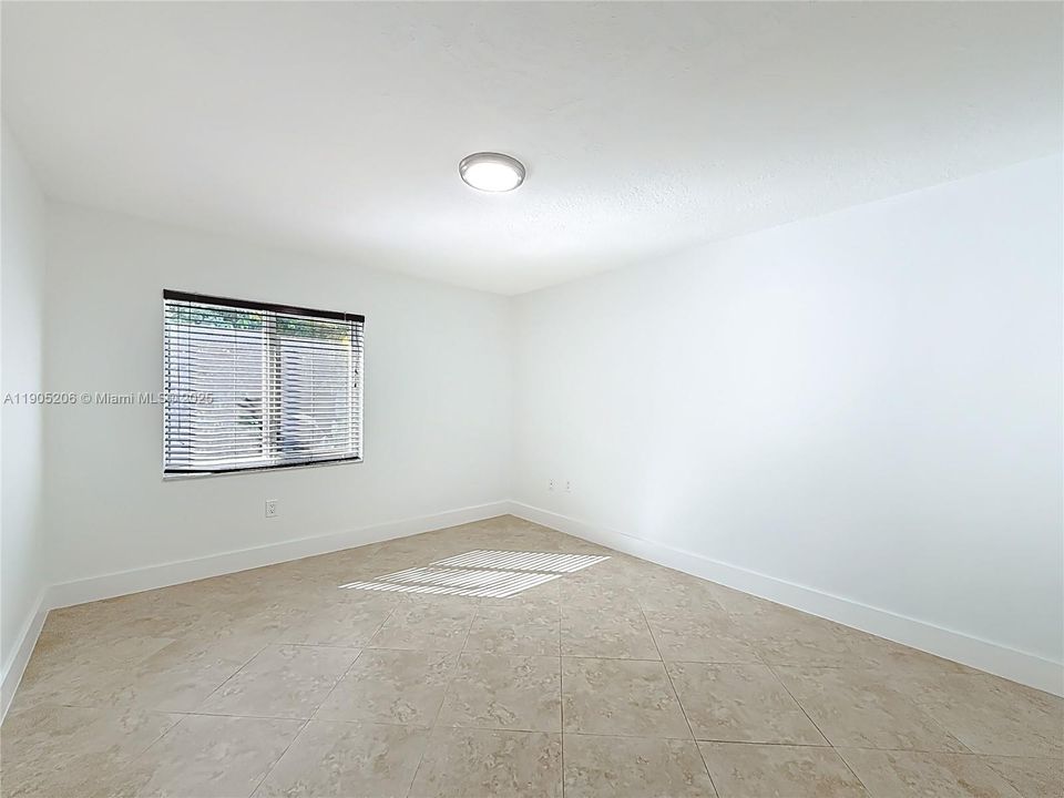 Recently Rented: $4,000 (4 beds, 3 baths, 1540 Square Feet)