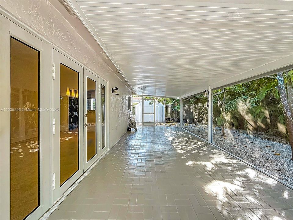 Recently Rented: $4,000 (4 beds, 3 baths, 1540 Square Feet)