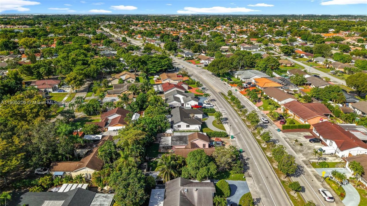 Recently Rented: $4,000 (4 beds, 3 baths, 1540 Square Feet)