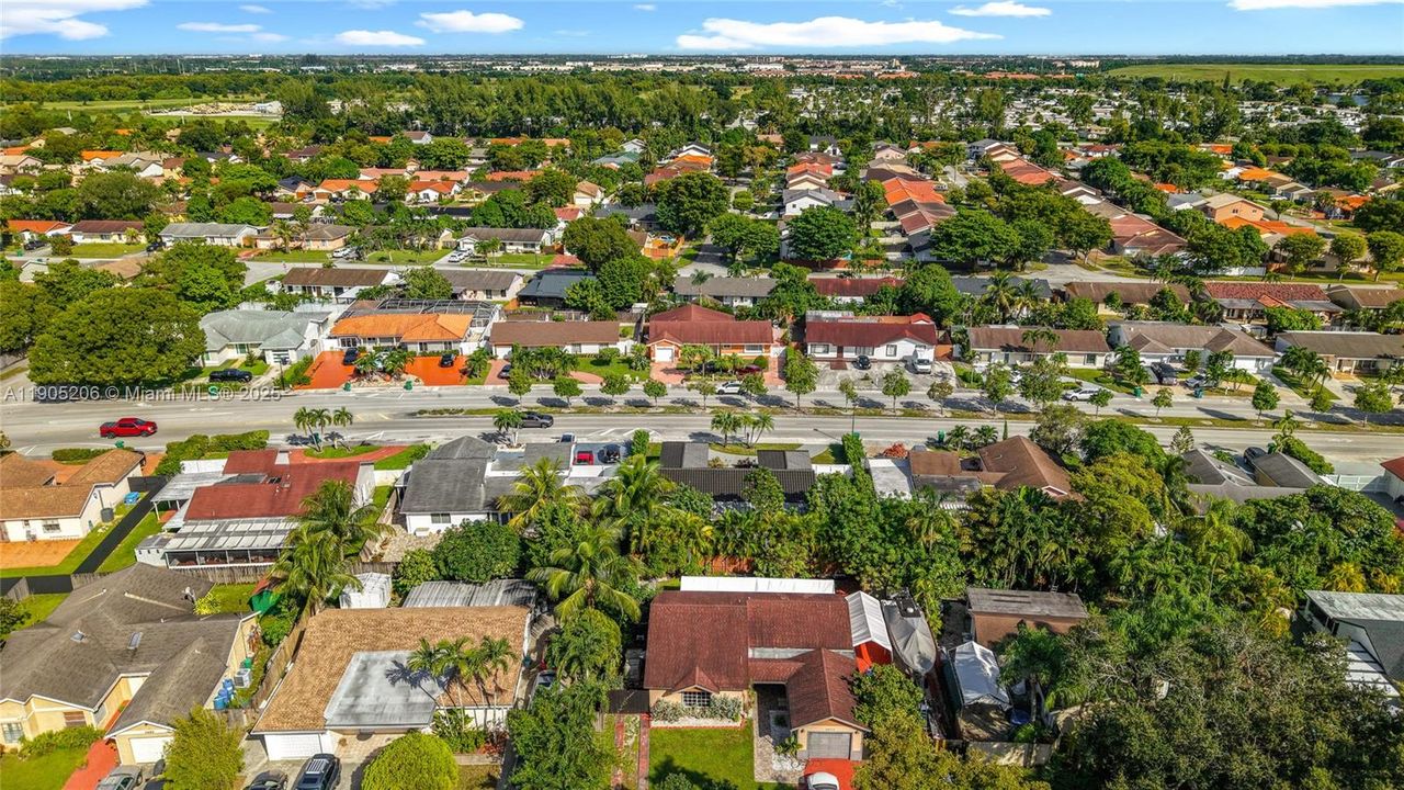 Recently Rented: $4,000 (4 beds, 3 baths, 1540 Square Feet)