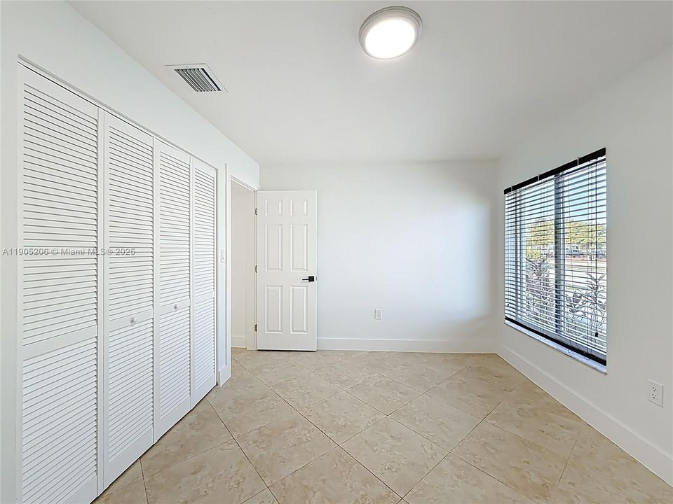 Recently Rented: $4,000 (4 beds, 3 baths, 1540 Square Feet)