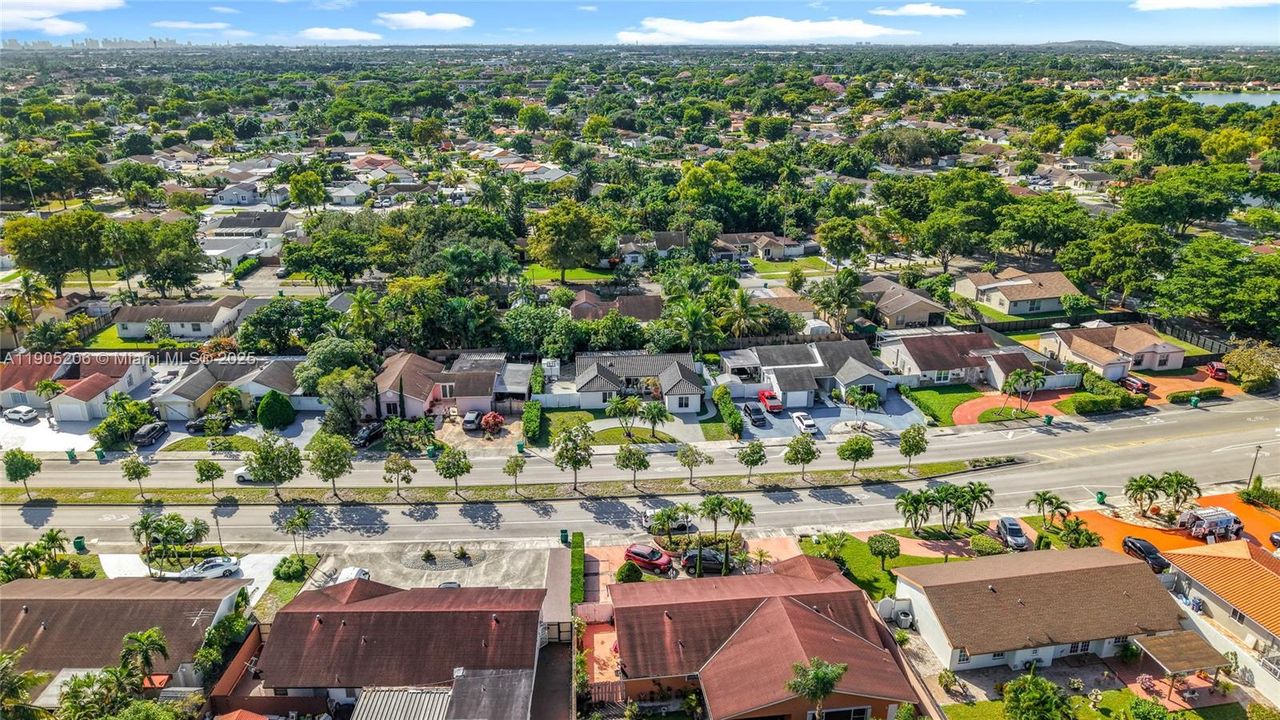 Recently Rented: $4,000 (4 beds, 3 baths, 1540 Square Feet)