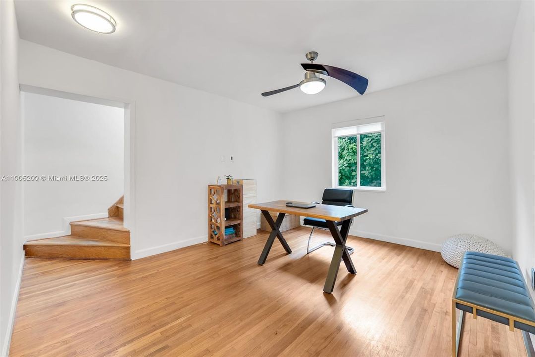 En Venta: $1,549,000 (4 camas, 4 baños, 2348 Pies cuadrados)