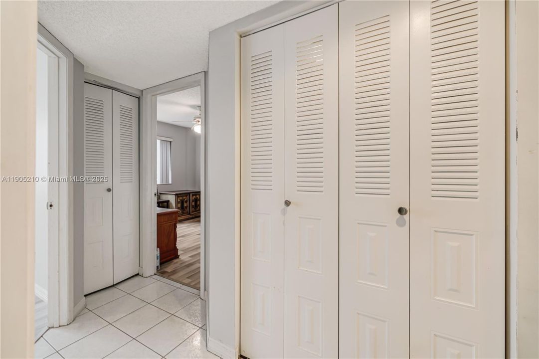 For Sale: $225,000 (3 beds, 2 baths, 1505 Square Feet)