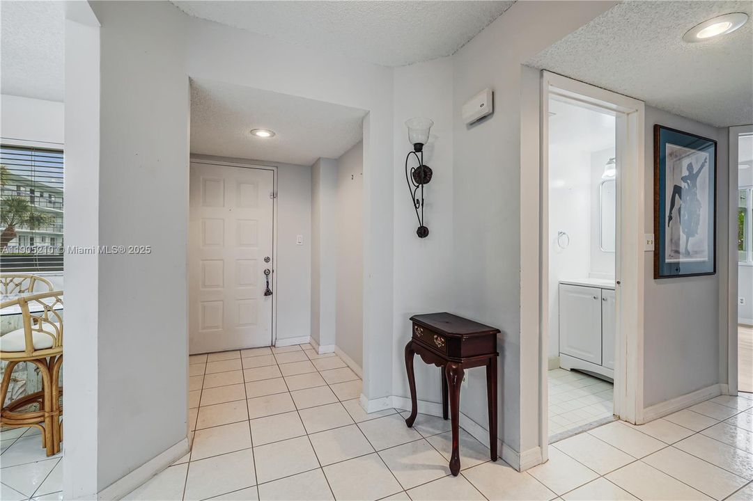 For Sale: $225,000 (3 beds, 2 baths, 1505 Square Feet)