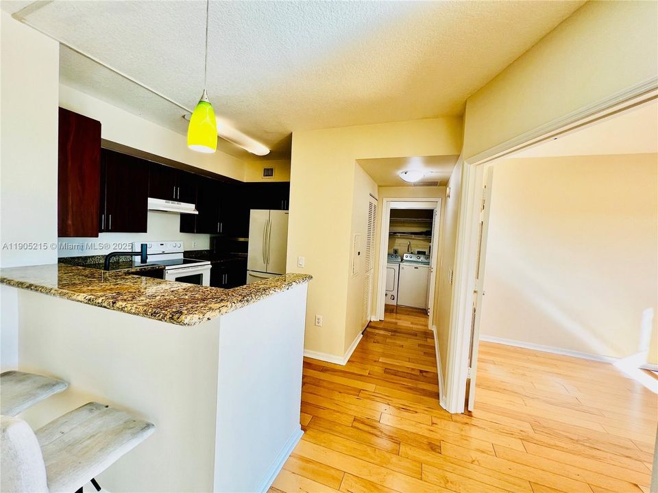 For Rent: $2,875 (3 beds, 2 baths, 1506 Square Feet)
