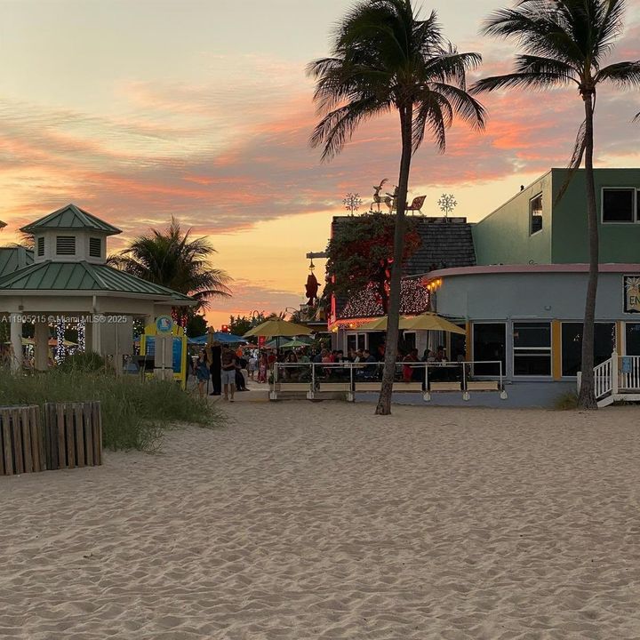 For Rent: $2,875 (3 beds, 2 baths, 1506 Square Feet)