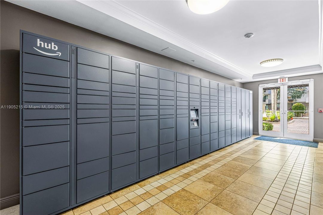 For Rent: $2,875 (3 beds, 2 baths, 1506 Square Feet)