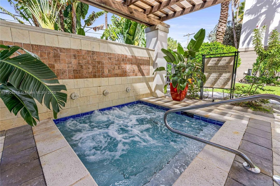 For Rent: $2,875 (3 beds, 2 baths, 1506 Square Feet)