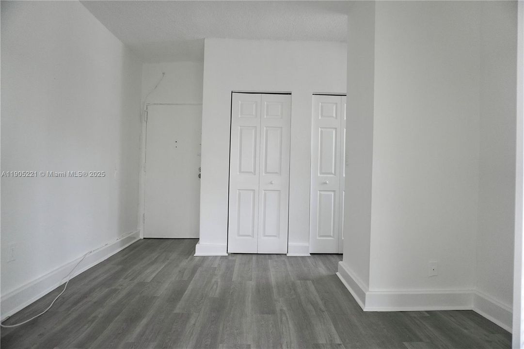 Recently Rented: $1,650 (1 beds, 1 baths, 0 Square Feet)