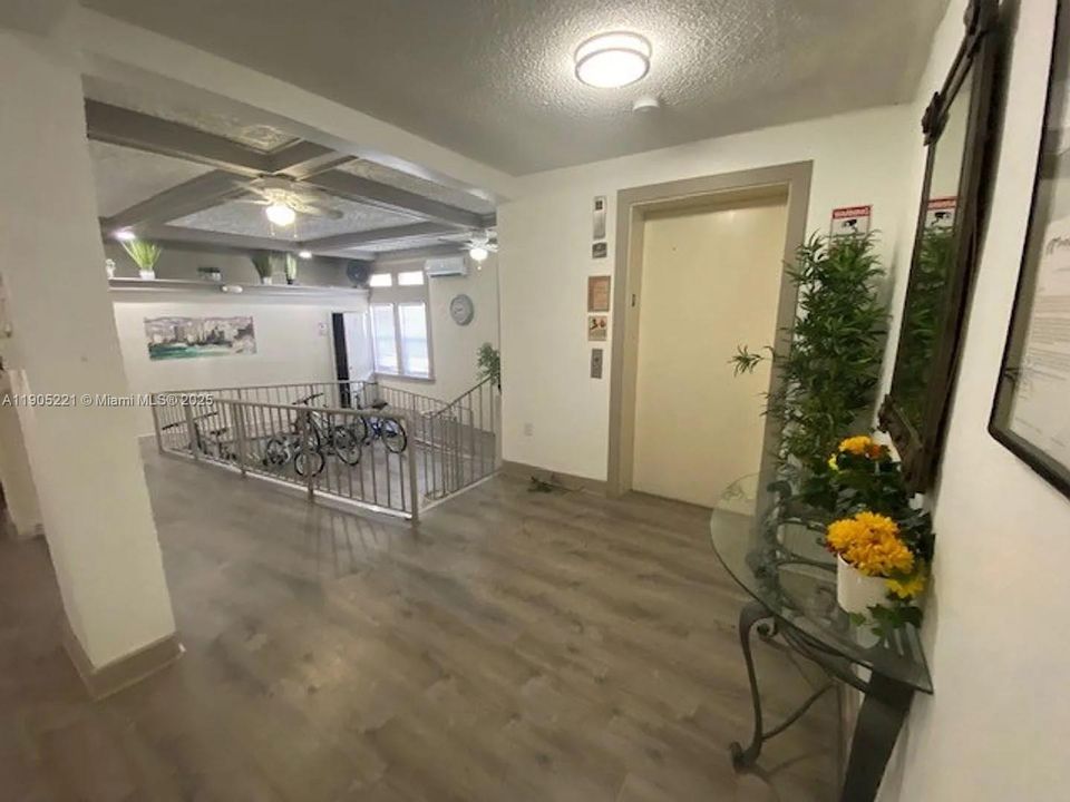 Recently Rented: $1,650 (1 beds, 1 baths, 0 Square Feet)