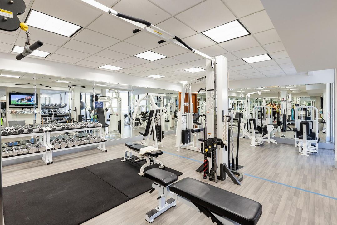 For Sale: $1,390,000 (2 beds, 3 baths, 1825 Square Feet)