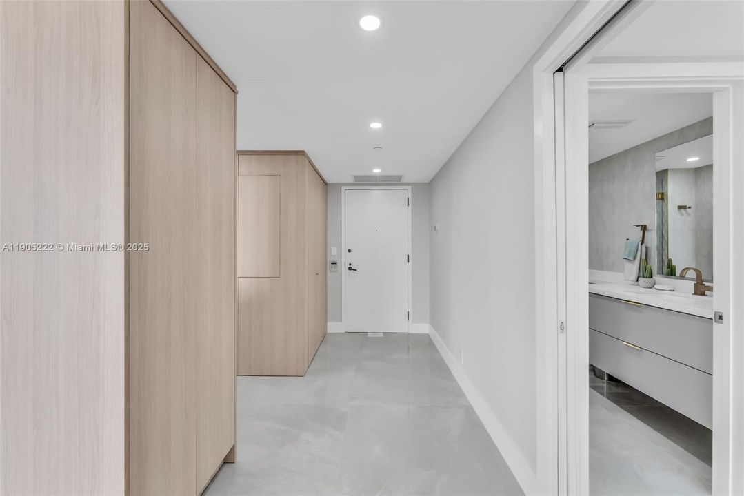 For Sale: $1,390,000 (2 beds, 3 baths, 1825 Square Feet)