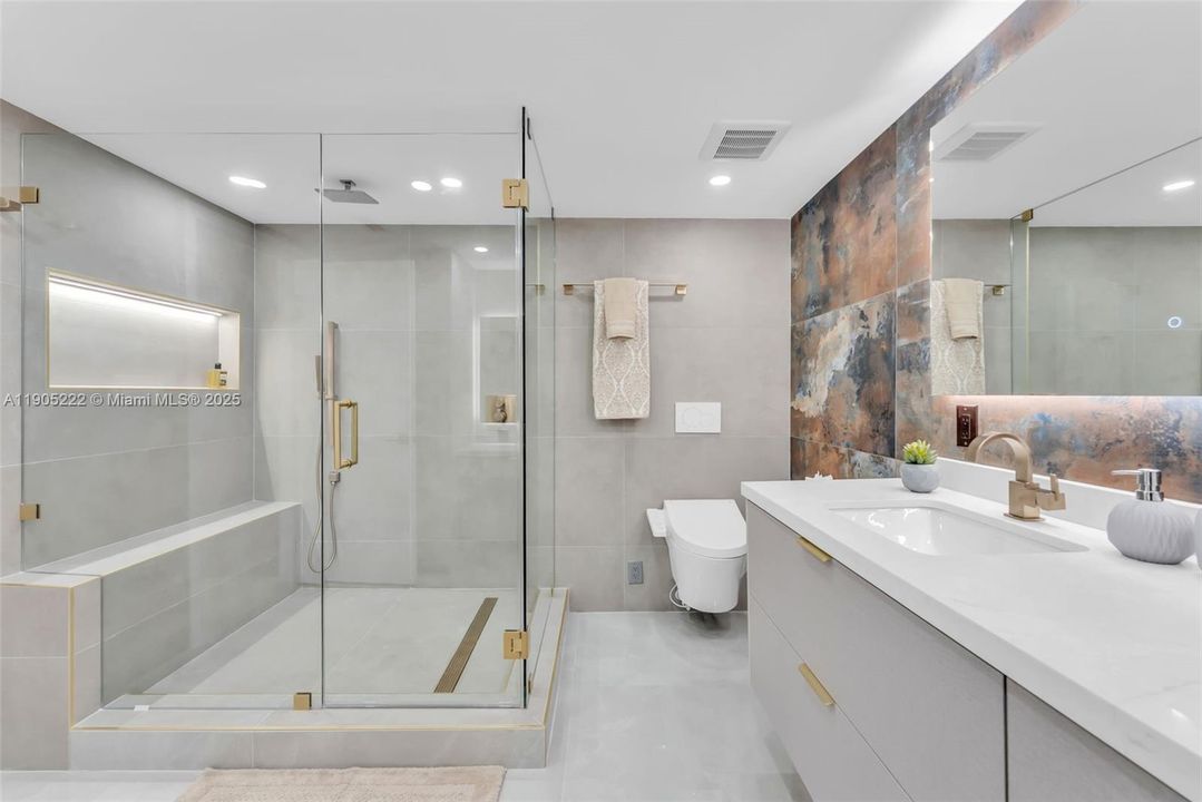 For Sale: $1,390,000 (2 beds, 3 baths, 1825 Square Feet)