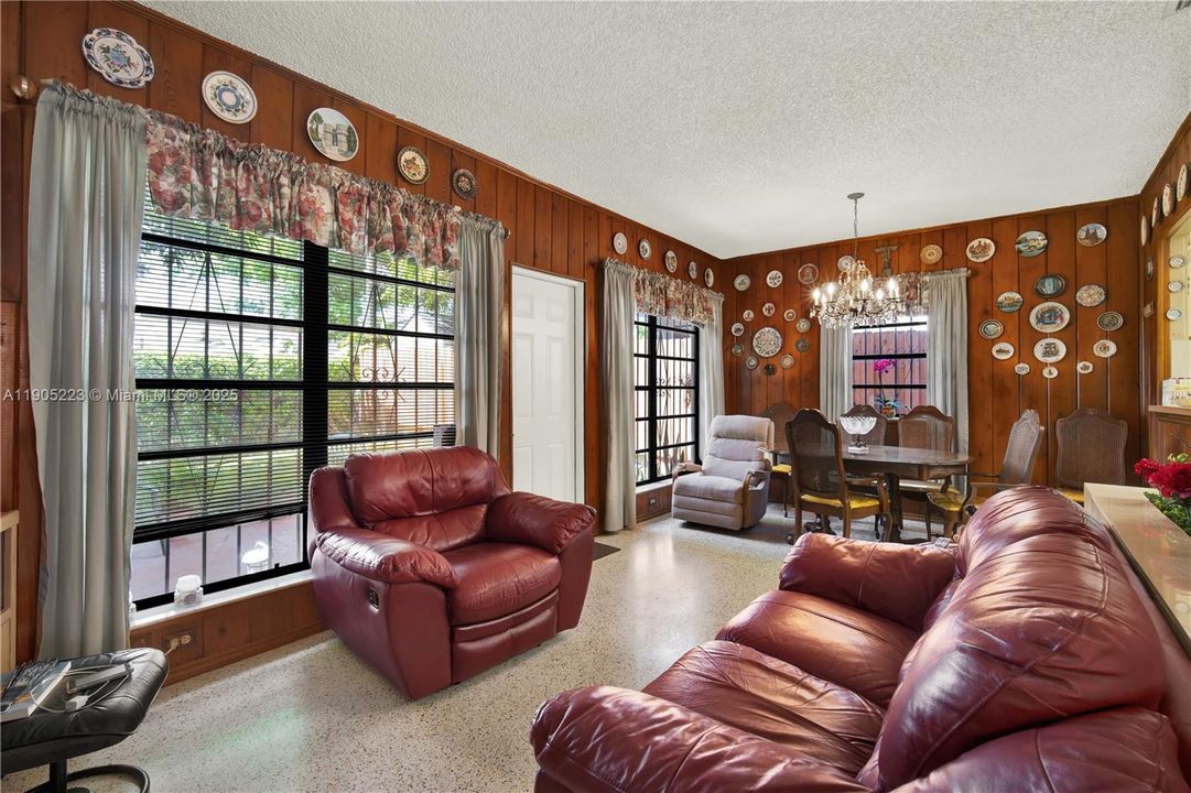 Active With Contract: $850,000 (3 beds, 2 baths, 1408 Square Feet)