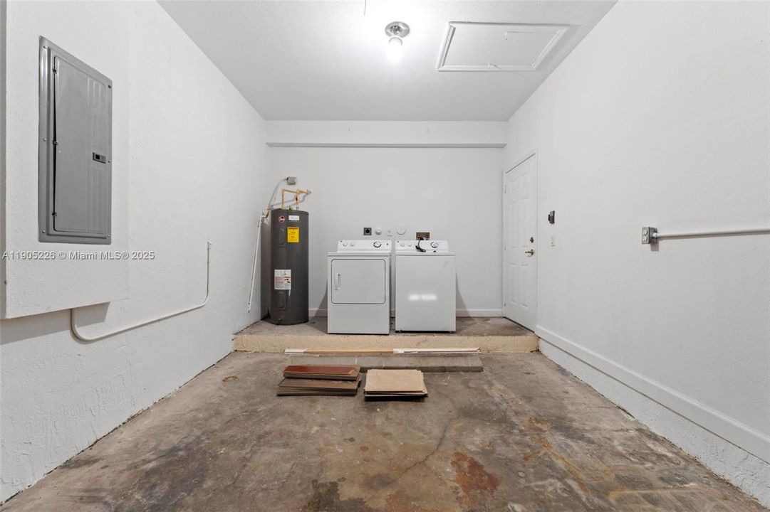 Recently Rented: $2,875 (3 beds, 2 baths, 1573 Square Feet)