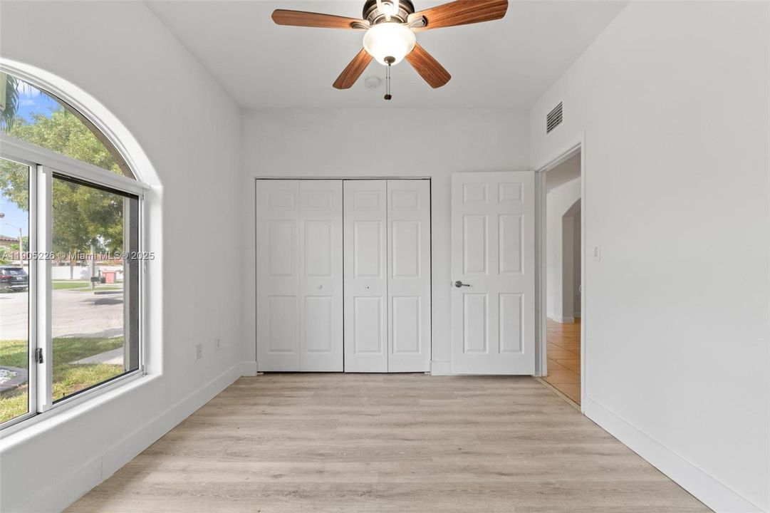 Recently Rented: $2,875 (3 beds, 2 baths, 1573 Square Feet)