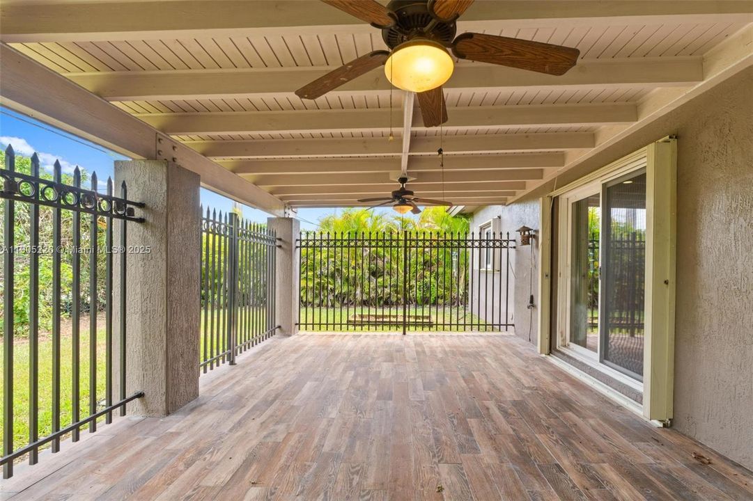 Recently Rented: $2,875 (3 beds, 2 baths, 1573 Square Feet)