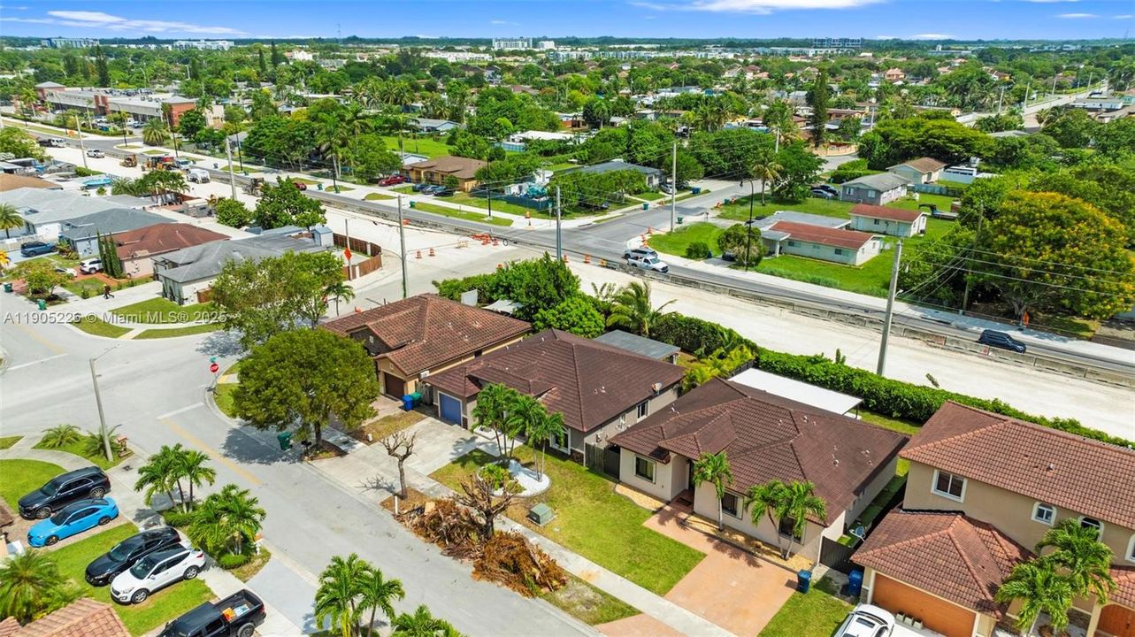 Recently Rented: $2,875 (3 beds, 2 baths, 1573 Square Feet)