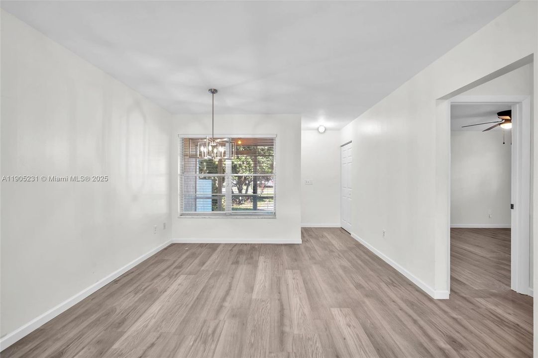 Active With Contract: $2,600 (3 beds, 2 baths, 1360 Square Feet)