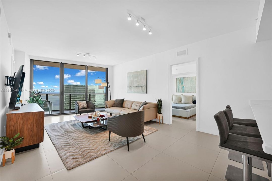 For Rent: $7,600 (2 beds, 2 baths, 1088 Square Feet)