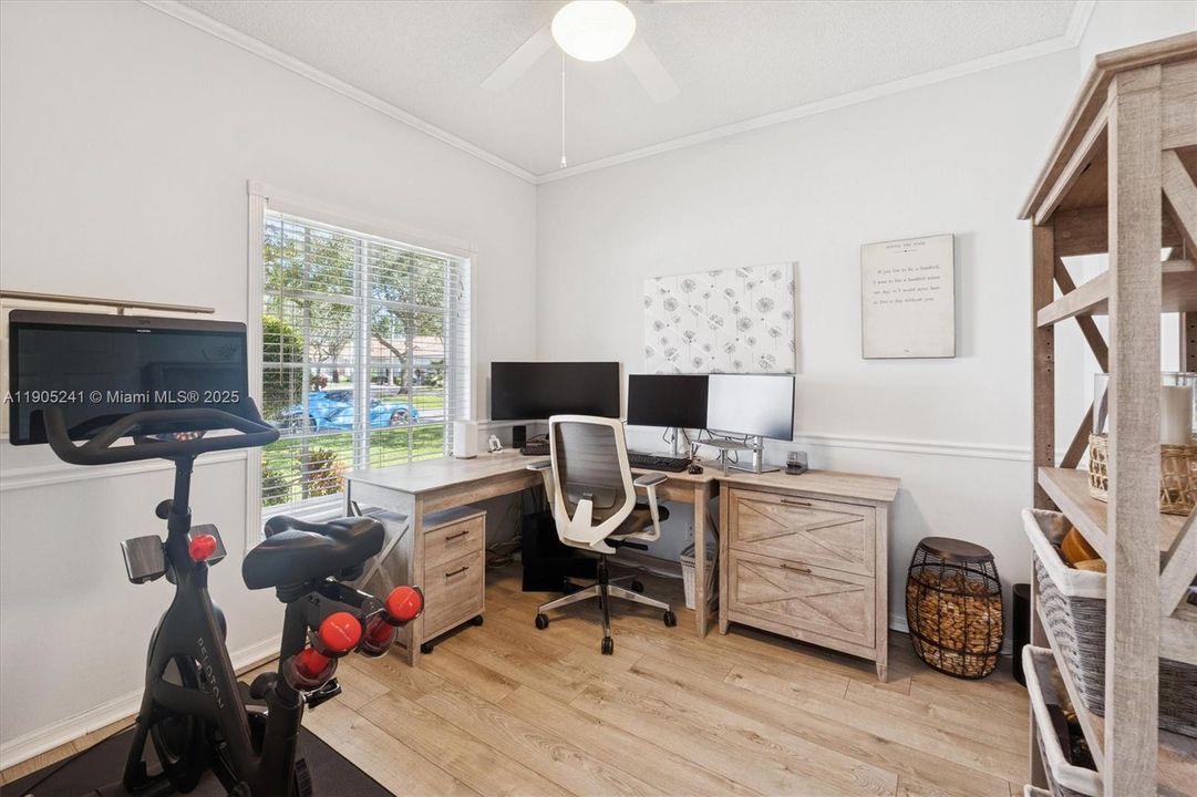 合同活跃: $465,000 (3 贝兹, 2 浴室, 1495 平方英尺)