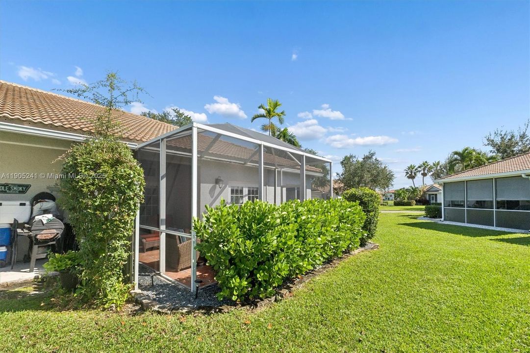 合同活跃: $465,000 (3 贝兹, 2 浴室, 1495 平方英尺)