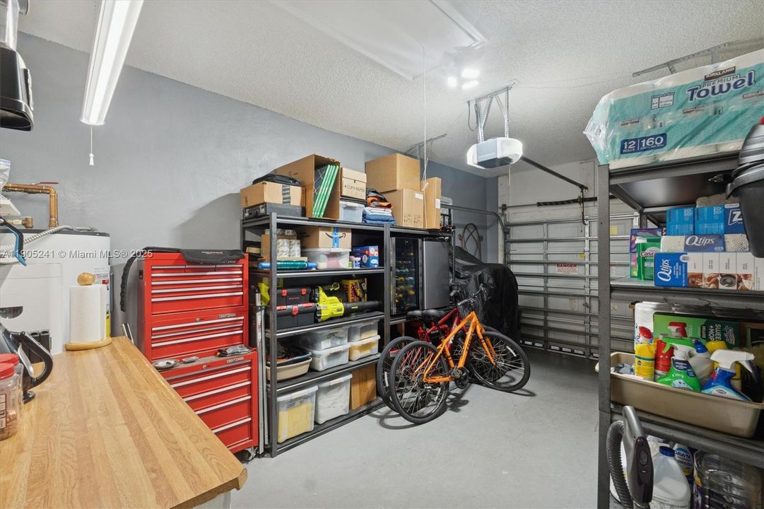 合同活跃: $465,000 (3 贝兹, 2 浴室, 1495 平方英尺)