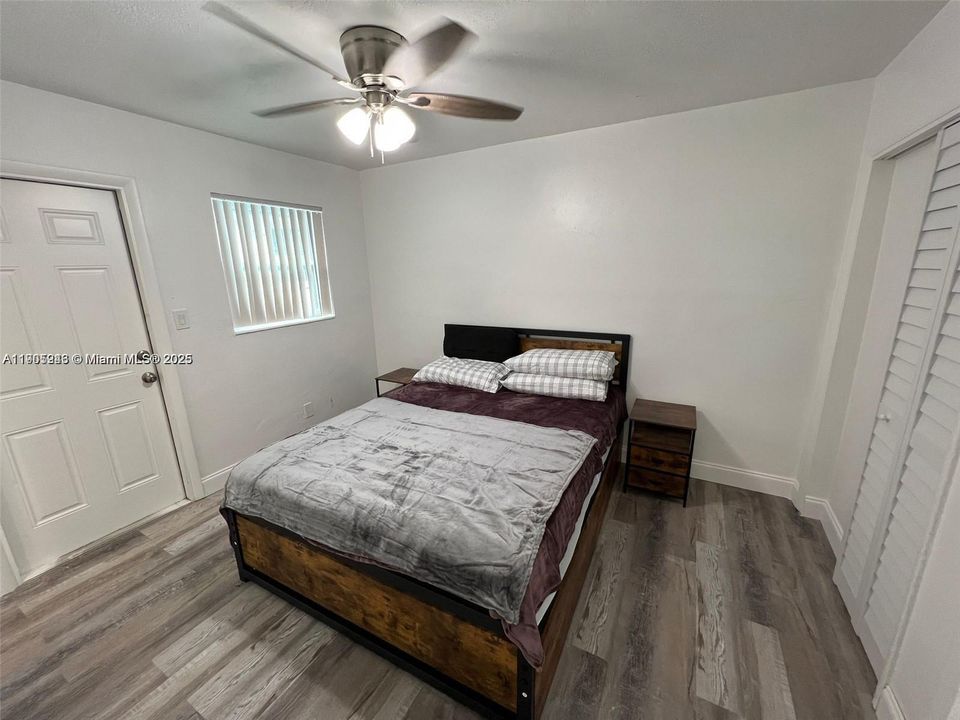 For Rent: $1,450 (1 beds, 1 baths, 1675 Square Feet)