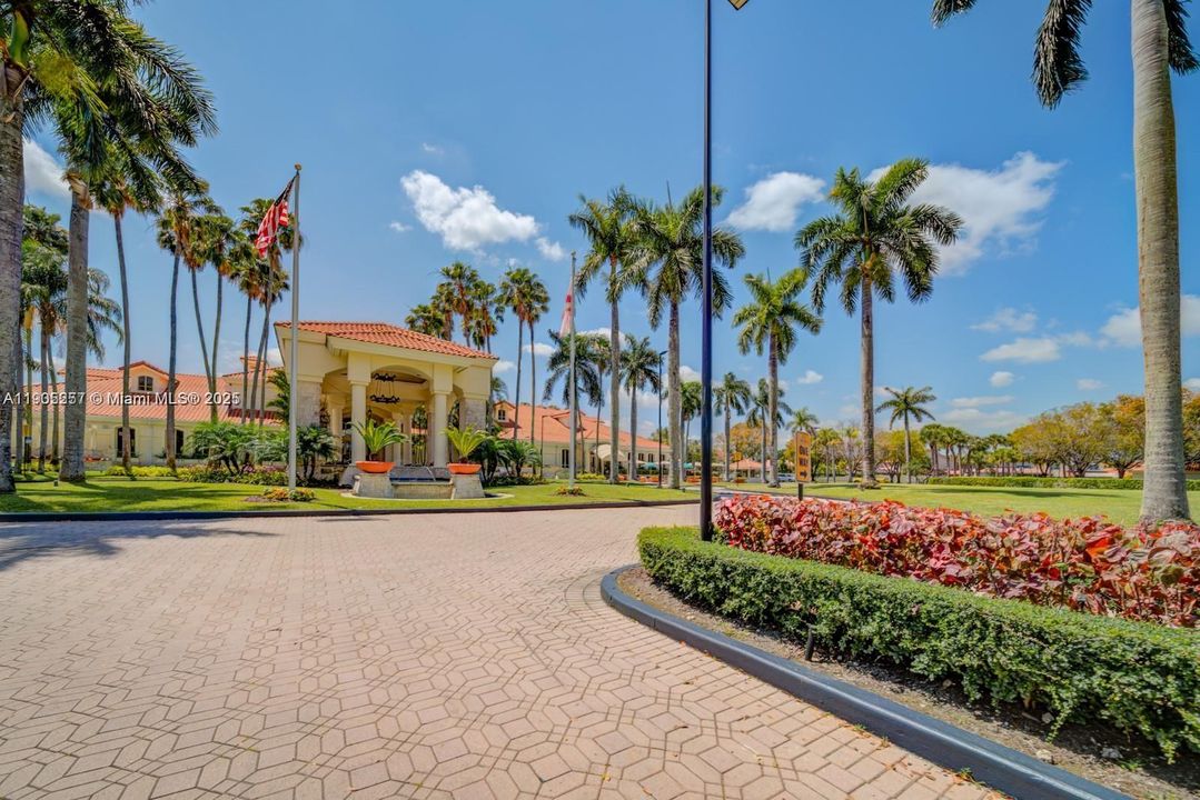 Doral Park Country Club entrance