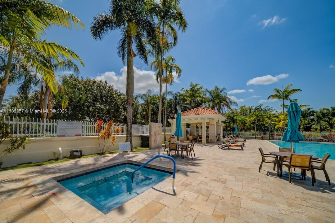Doral Park Country Club Jacuzzi