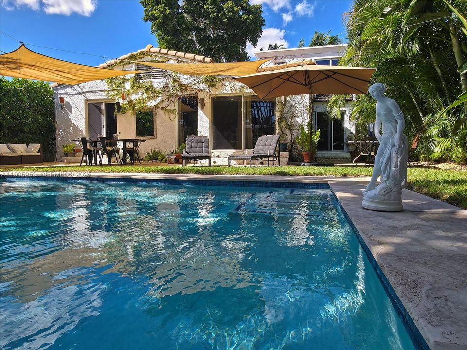 For Sale: $1,795,000 (4 beds, 3 baths, 2190 Square Feet)