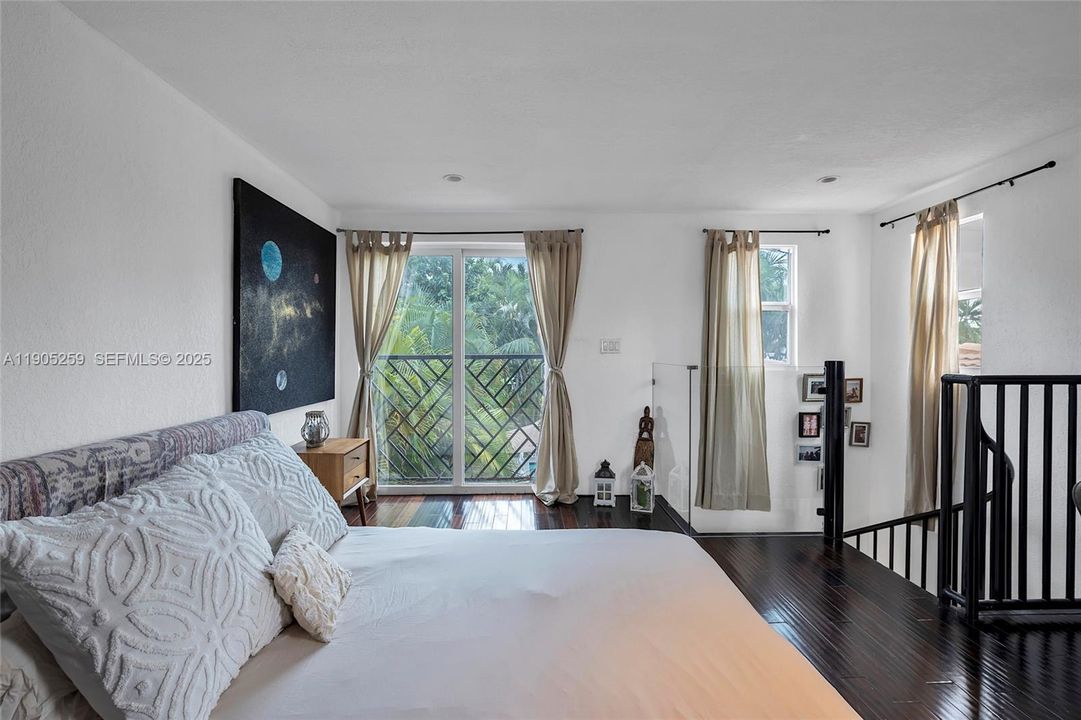 For Sale: $1,795,000 (4 beds, 3 baths, 2190 Square Feet)