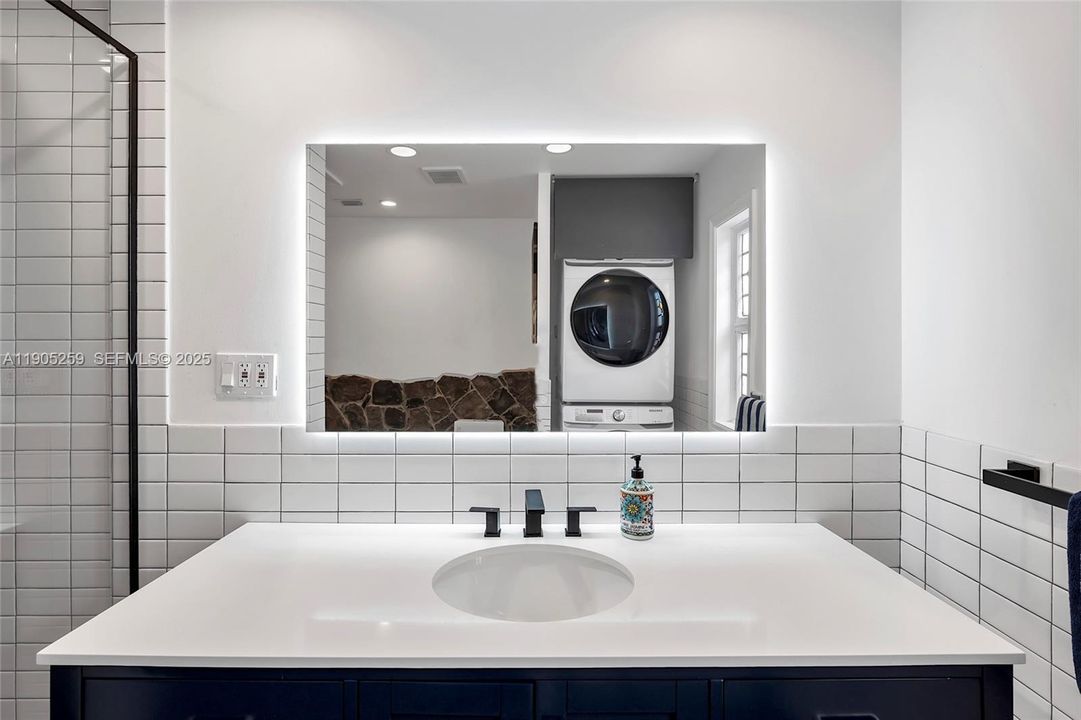 For Sale: $1,795,000 (4 beds, 3 baths, 2190 Square Feet)