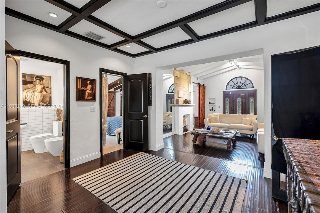 For Sale: $1,795,000 (4 beds, 3 baths, 2190 Square Feet)