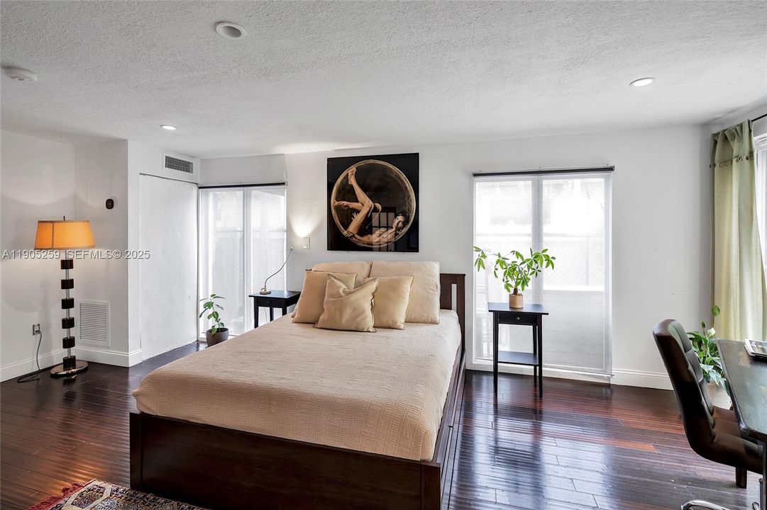 For Sale: $1,795,000 (4 beds, 3 baths, 2190 Square Feet)