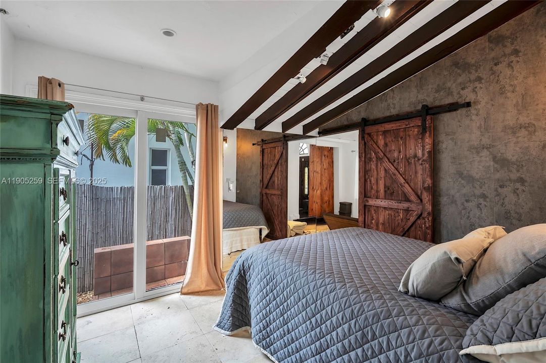 For Sale: $1,795,000 (4 beds, 3 baths, 2190 Square Feet)