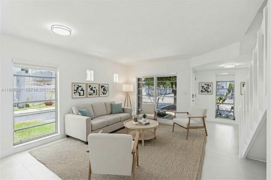 For Rent: $4,500 (3 beds, 2 baths, 1389 Square Feet)