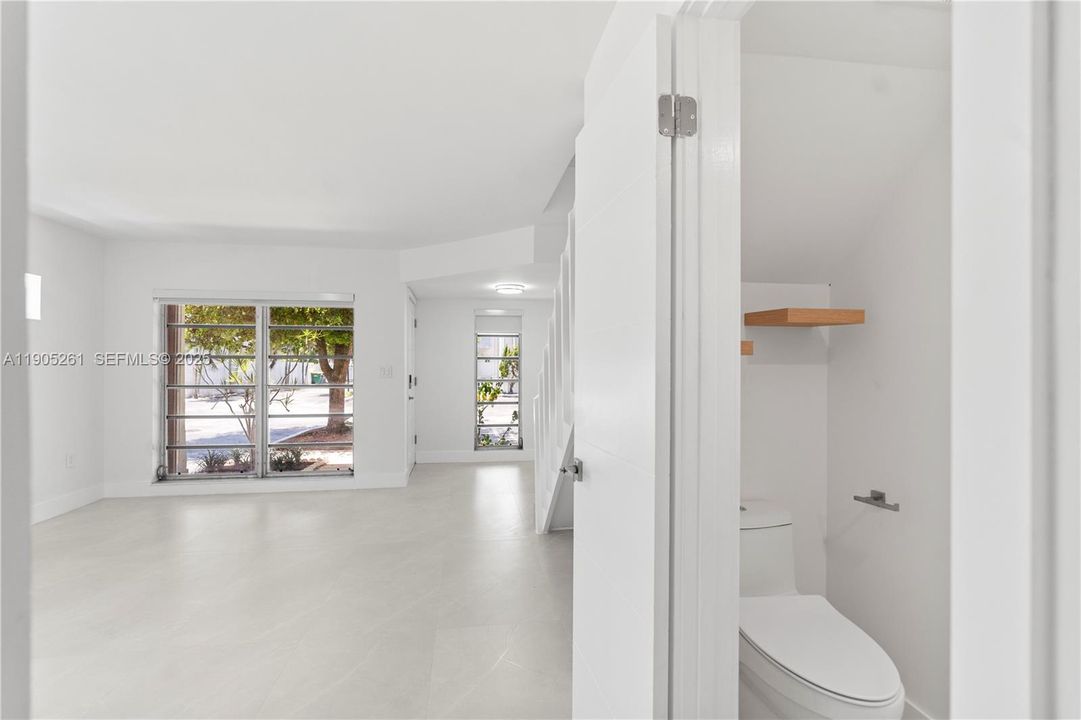 For Rent: $4,500 (3 beds, 2 baths, 1389 Square Feet)