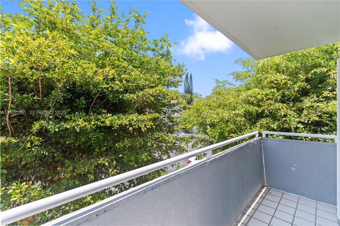 For Rent: $4,500 (3 beds, 2 baths, 1389 Square Feet)