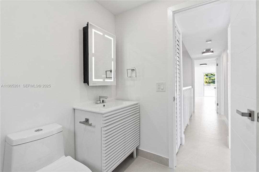 For Rent: $4,500 (3 beds, 2 baths, 1389 Square Feet)