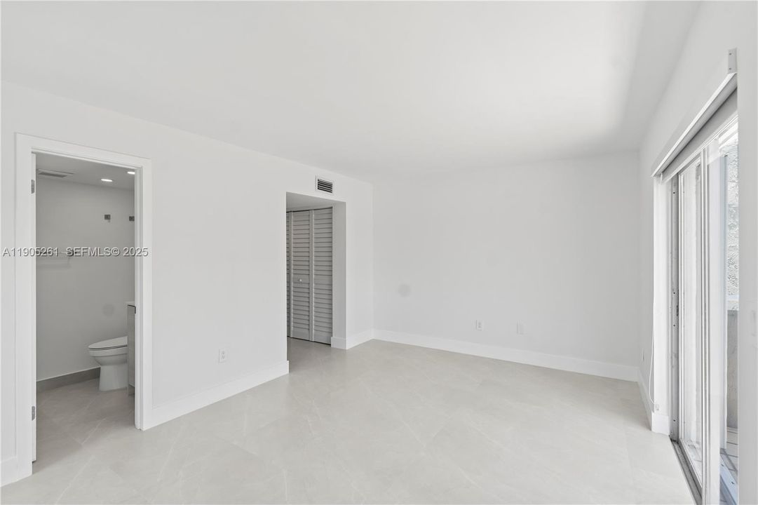 For Rent: $4,500 (3 beds, 2 baths, 1389 Square Feet)