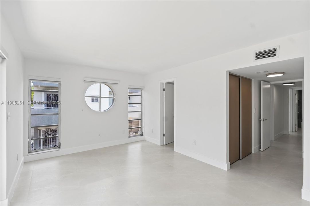 For Rent: $4,500 (3 beds, 2 baths, 1389 Square Feet)