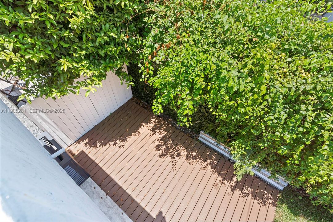 For Rent: $4,500 (3 beds, 2 baths, 1389 Square Feet)