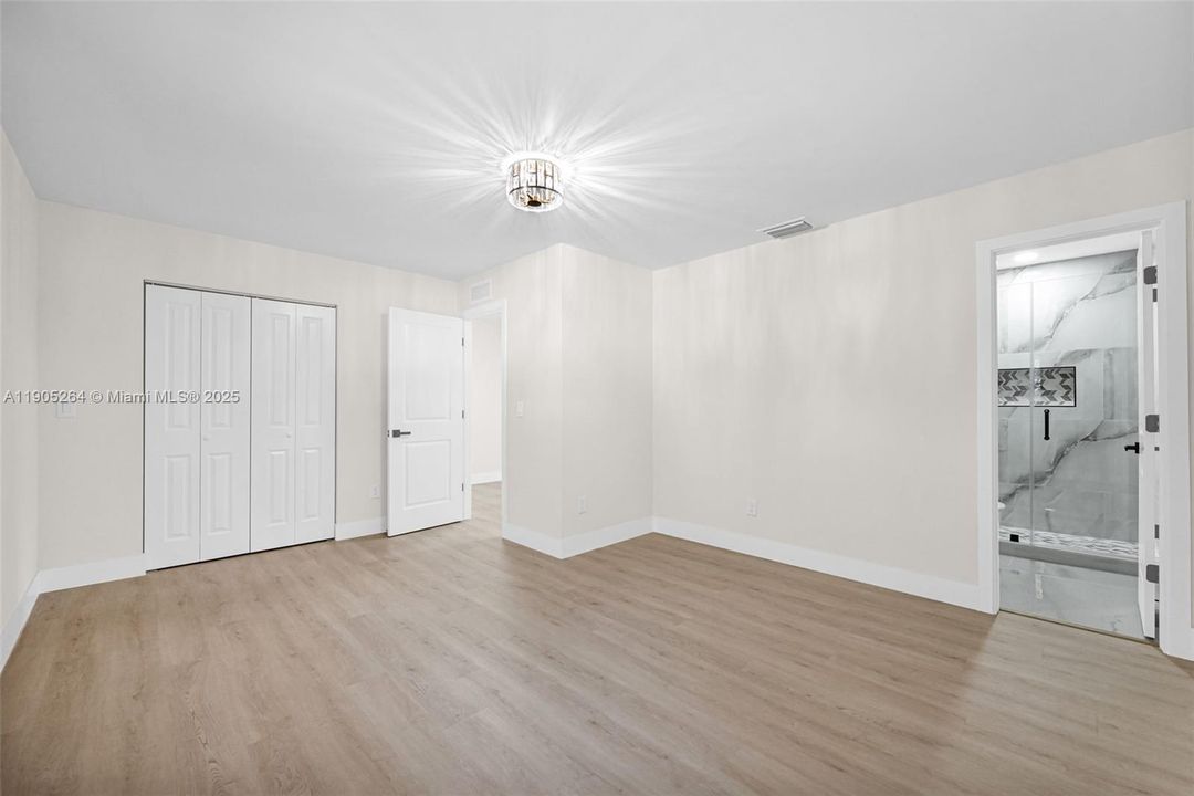 For Sale: $699,000 (5 beds, 3 baths, 2054 Square Feet)