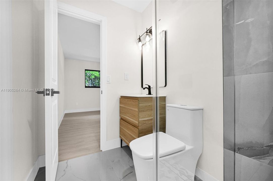 For Sale: $699,000 (5 beds, 3 baths, 2054 Square Feet)