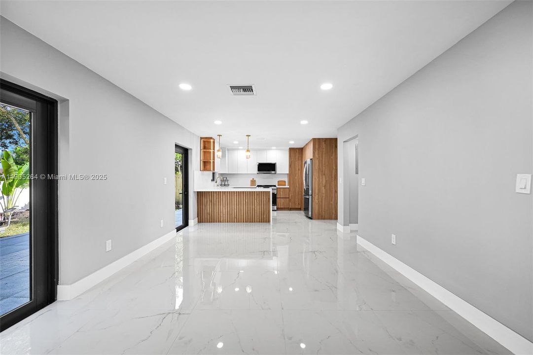 For Sale: $699,000 (5 beds, 3 baths, 2054 Square Feet)