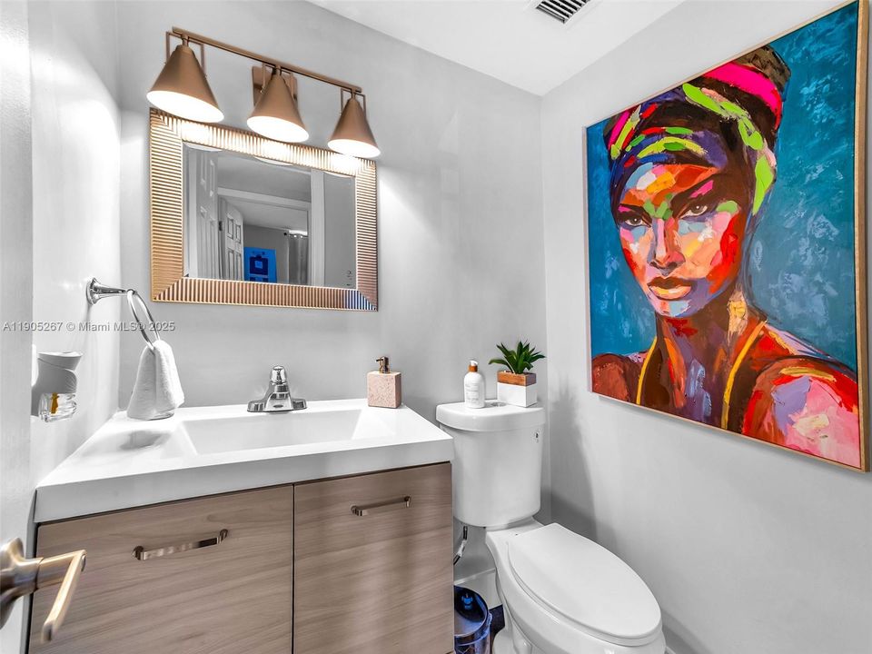 For Sale: $389,000 (3 beds, 2 baths, 1714 Square Feet)