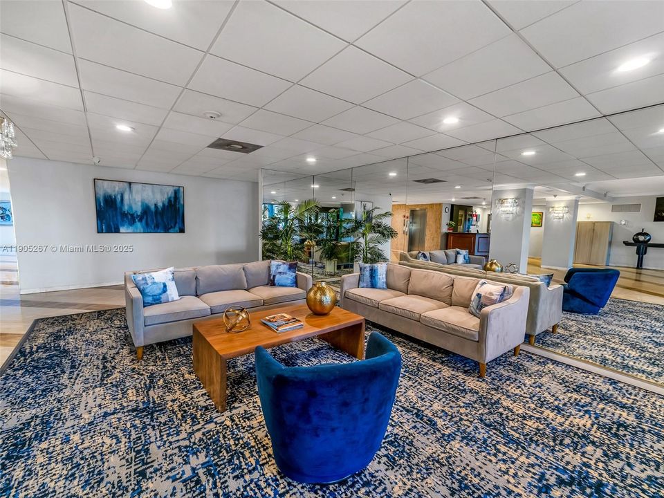 For Sale: $389,000 (3 beds, 2 baths, 1714 Square Feet)